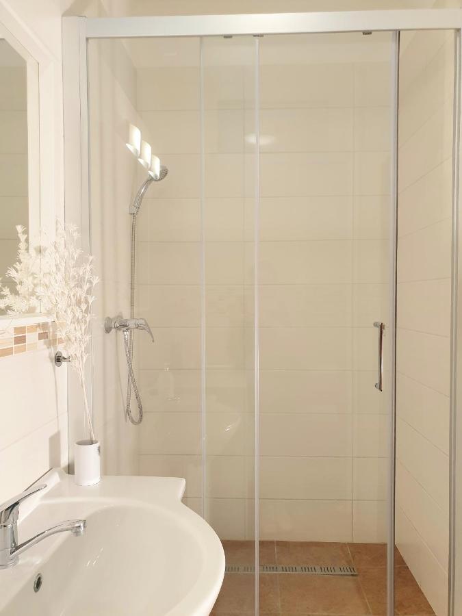 Apartman Central, Self Check In 24 H, Free Parking Банска-Бистрица Экстерьер фото