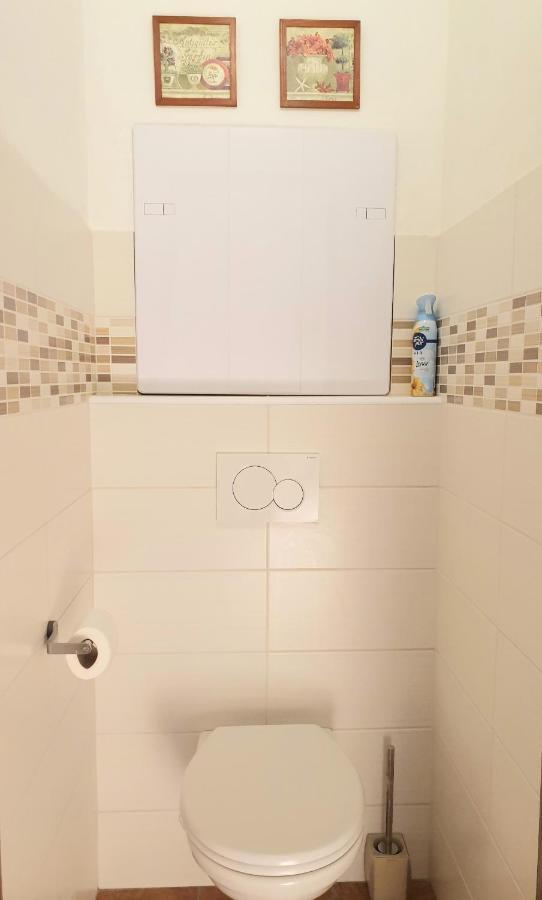 Apartman Central, Self Check In 24 H, Free Parking Банска-Бистрица Экстерьер фото