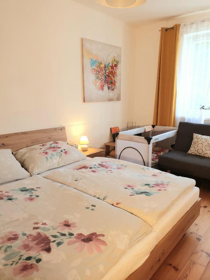 Apartman Central, Self Check In 24 H, Free Parking Банска-Бистрица Экстерьер фото